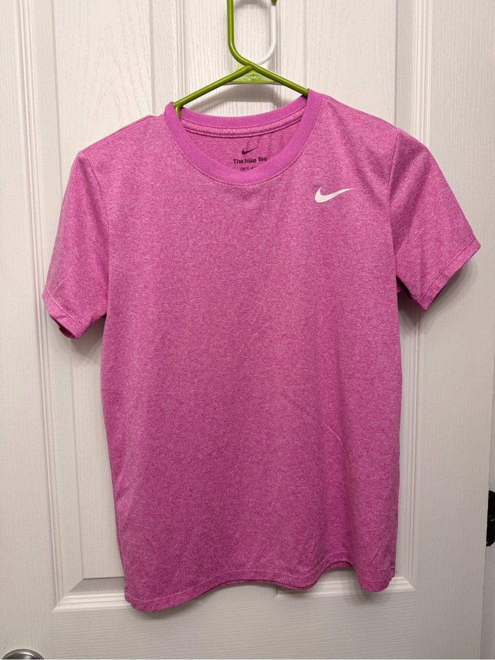 Nike Women’s Dri Fit Tee - XS